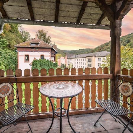 Bismarck Apt Mit Schoenem Balkon Bad Ems Exterior photo