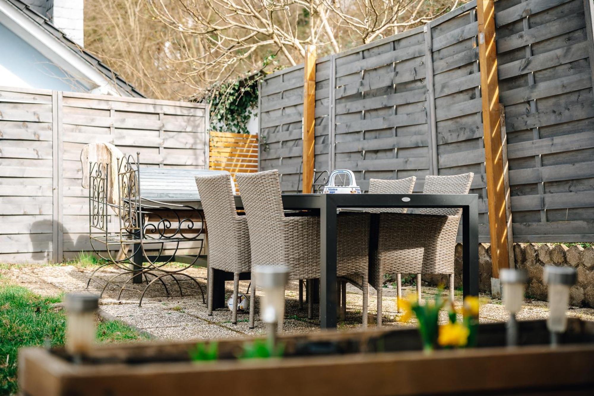 Bismarck Apt Mit Schoenem Balkon Bad Ems Exterior photo